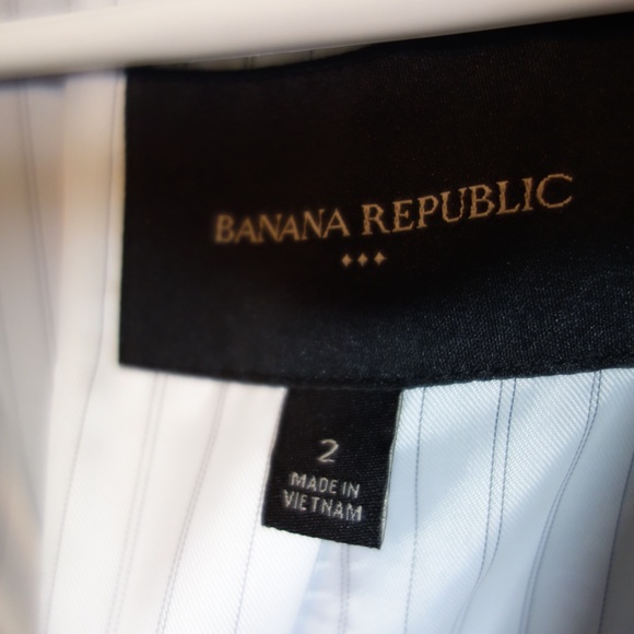 Banana Republic Grey Blazer - Picture 4 of 4